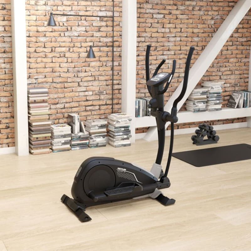 Elipsinis treniruoklis KETTLER AXOS NOVA M kambaryje Elipsinis treniruoklis KETTLER AXOS NOVA M kambaryje