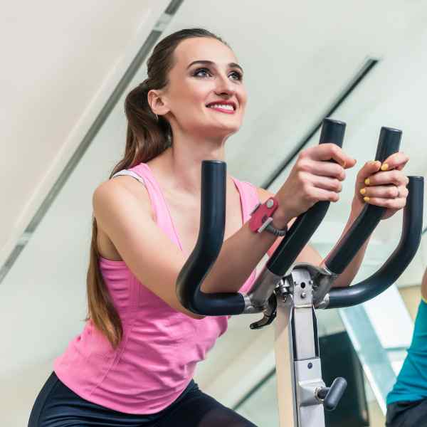 Trenere Svetlana Sveikute kario treniruotes